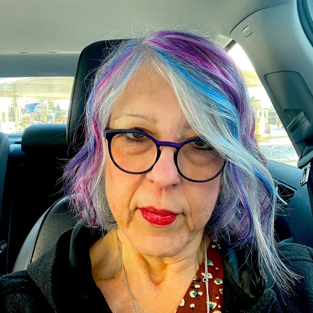 Meet your Posher, Suzan